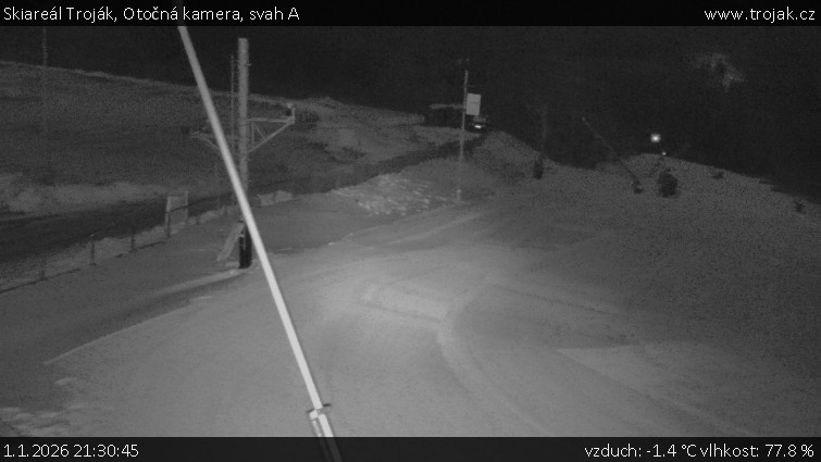 Skiareál Troják - Otočná kamera, svah A - 1.1.2026 v 21:30