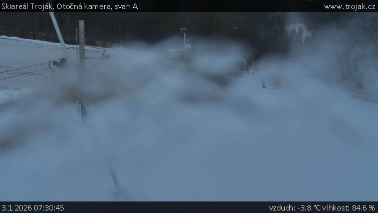 Skiareál Troják - Otočná kamera, svah A - 3.1.2026 v 07:30