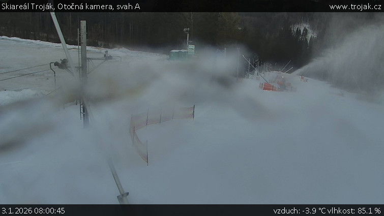 Skiareál Troják - Otočná kamera, svah A - 3.1.2026 v 08:00