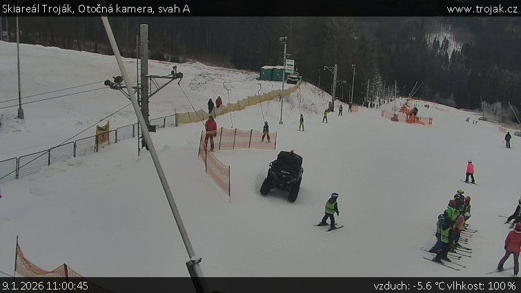 Skiareál Troják - Otočná kamera, svah A - 9.1.2026 v 11:00