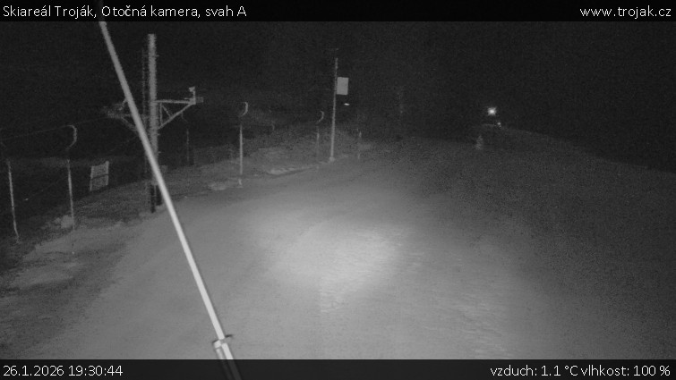 Skiareál Troják - Otočná kamera, svah A - 26.1.2026 v 19:30