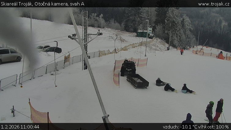 Skiareál Troják - Otočná kamera, svah A - 1.2.2026 v 11:00