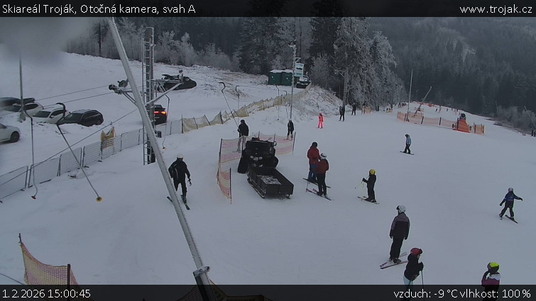 Skiareál Troják - Otočná kamera, svah A - 1.2.2026 v 15:00