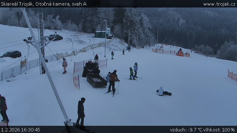 Skiareál Troják - Otočná kamera, svah A - 1.2.2026 v 16:30