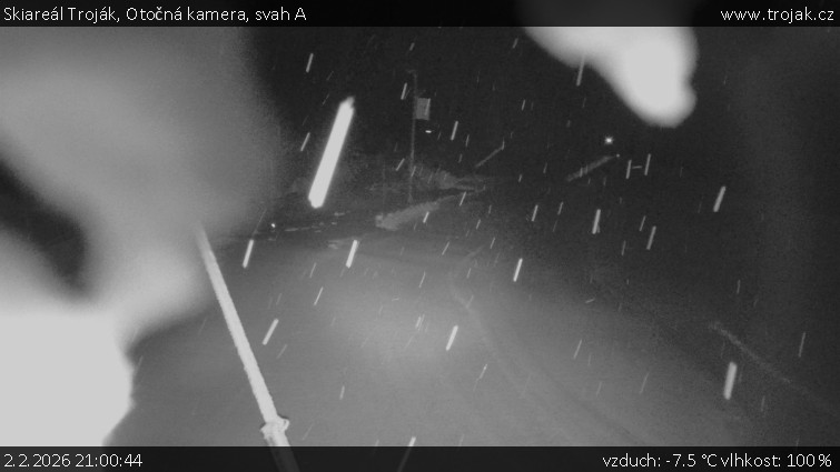 Skiareál Troják - Otočná kamera, svah A - 2.2.2026 v 21:00