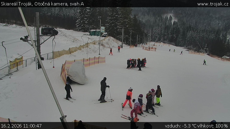 Skiareál Troják - Otočná kamera, svah A - 16.2.2026 v 11:00