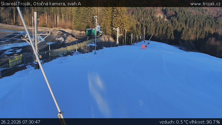 Skiareál Troják - Otočná kamera, svah A - 26.2.2026 v 07:30