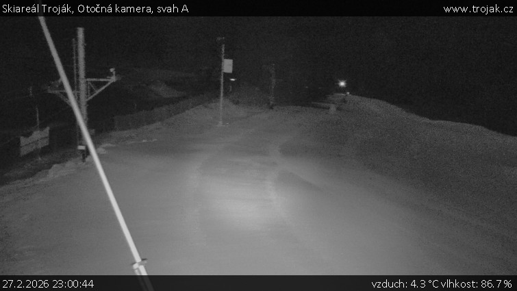 Skiareál Troják - Otočná kamera, svah A - 27.2.2026 v 23:00