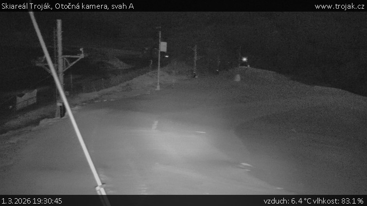 Skiareál Troják - Otočná kamera, svah A - 1.3.2026 v 19:30