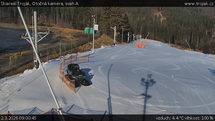 Skiareál Troják - Otočná kamera, svah A - 2.3.2026 v 09:00