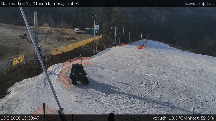 Skiareál Troják - Otočná kamera, svah A - 13.3.2026 v 15:30