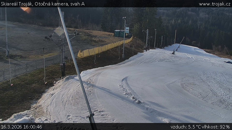 Skiareál Troják - Otočná kamera, svah A - 16.3.2026 v 16:00