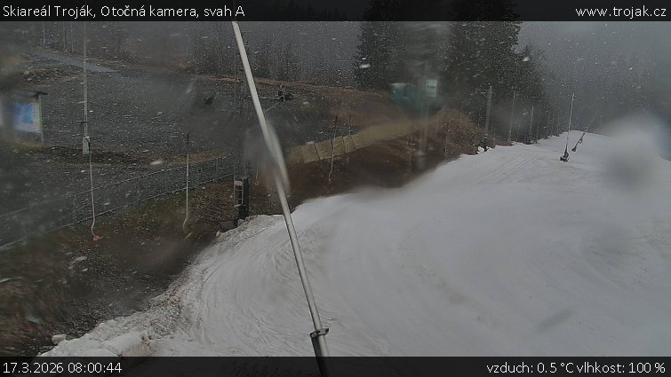 Skiareál Troják - Otočná kamera, svah A - 17.3.2026 v 08:00