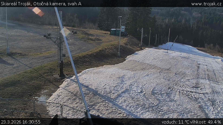 Skiareál Troják - Otočná kamera, svah A - 23.3.2026 v 16:30