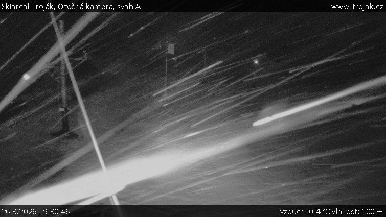 Skiareál Troják - Otočná kamera, svah A - 26.3.2026 v 19:30