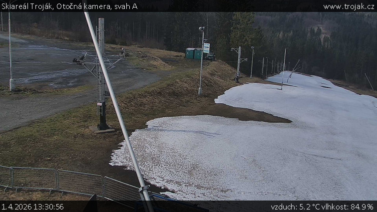 Skiareál Troják - Otočná kamera, svah A - 1.4.2026 v 13:30