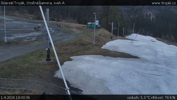 Skiareál Troják - Otočná kamera, svah A - 1.4.2026 v 19:00