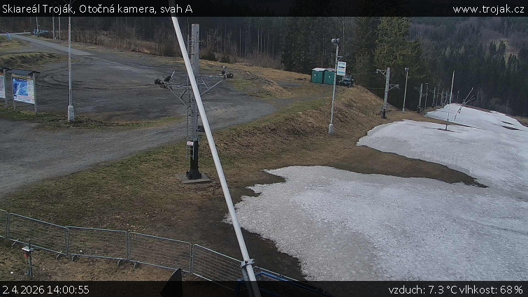 Skiareál Troják - Otočná kamera, svah A - 2.4.2026 v 14:00