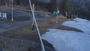 Skiareál Troják - Otočná kamera, svah A - 3.4.2026 v 06:01