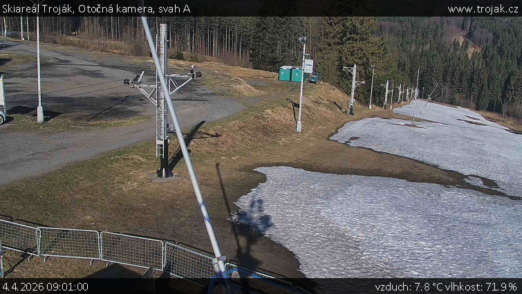 Skiareál Troják - Otočná kamera, svah A - 4.4.2026 v 09:01