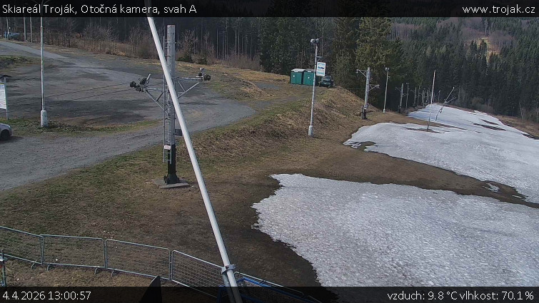 Skiareál Troják - Otočná kamera, svah A - 4.4.2026 v 13:00