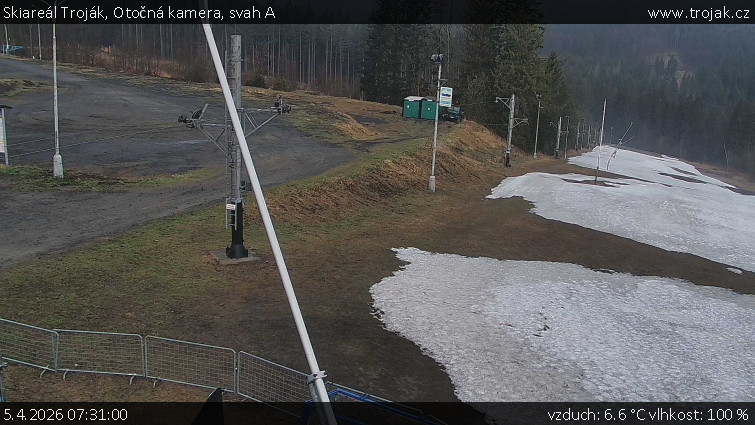 Skiareál Troják - Otočná kamera, svah A - 5.4.2026 v 07:31
