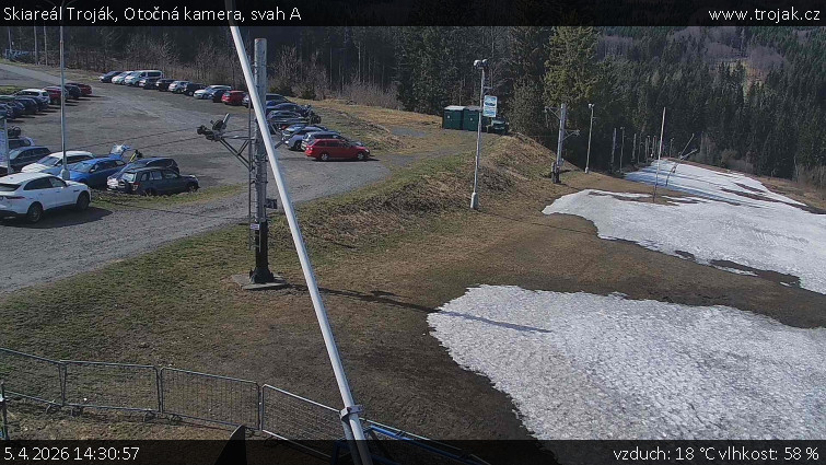 Skiareál Troják - Otočná kamera, svah A - 5.4.2026 v 14:30