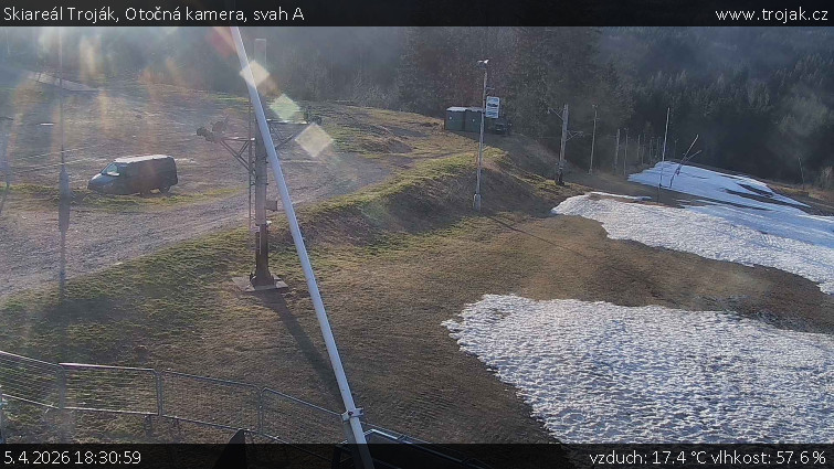 Skiareál Troják - Otočná kamera, svah A - 5.4.2026 v 18:30