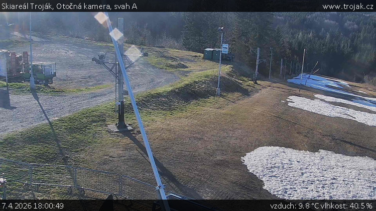 Skiareál Troják - Otočná kamera, svah A - 7.4.2026 v 18:00