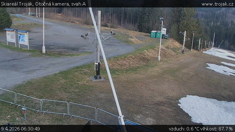 Skiareál Troják - Otočná kamera, svah A - 9.4.2026 v 06:30