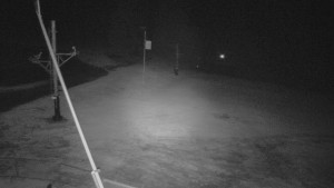 Skiareál Troják - Otočná kamera, svah A - 16.4.2026 v 00:30 Skiareál Troják - Otočná kamera, svah A - 16.4.2026 v 00:30