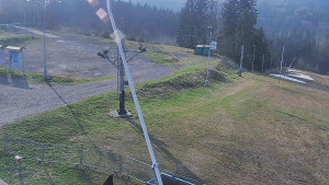 Skiareál Troják - Otočná kamera, svah A - 16.4.2026 v 17:30 Skiareál Troják - Otočná kamera, svah A - 16.4.2026 v 17:30