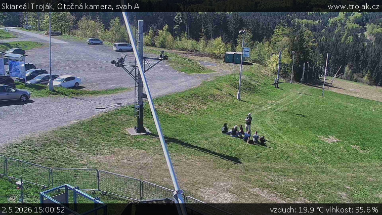 Skiareál Troják - Otočná kamera, svah A - 2.5.2026 v 15:00