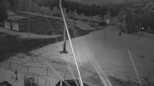 Skiareál Troják - Otočná kamera, svah A - 15.5.2026 v 04:30 Skiareál Troják - Otočná kamera, svah A - 15.5.2026 v 04:30