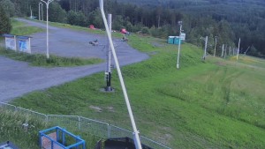 Skiareál Troják - Otočná kamera, svah A - 9.6.2026 v 04:30