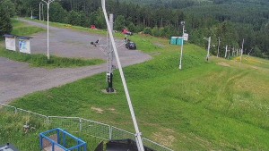 Skiareál Troják - Otočná kamera, svah A - 9.6.2026 v 09:30