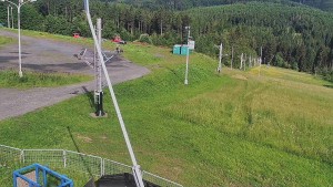 Skiareál Troják - Otočná kamera, svah A - 12.6.2026 v 08:30 Skiareál Troják - Otočná kamera, svah A - 12.6.2026 v 08:30