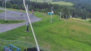 Skiareál Troják - Otočná kamera, svah A - 12.6.2026 v 11:30 Skiareál Troják - Otočná kamera, svah A - 12.6.2026 v 11:30