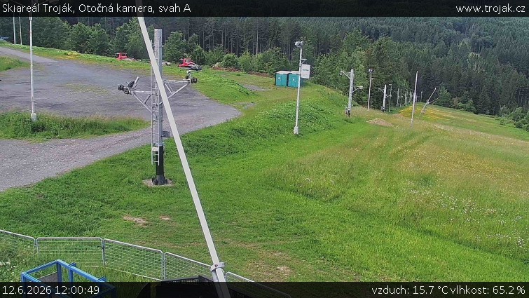 Skiareál Troják - Otočná kamera, svah A - 12.6.2026 v 12:00