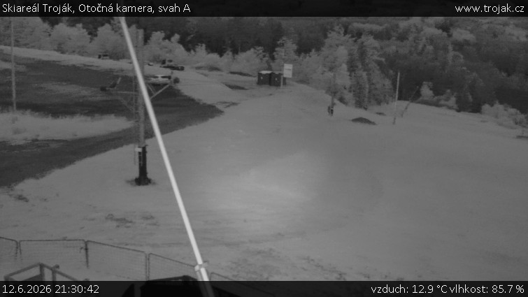 Skiareál Troják - Otočná kamera, svah A - 12.6.2026 v 21:30
