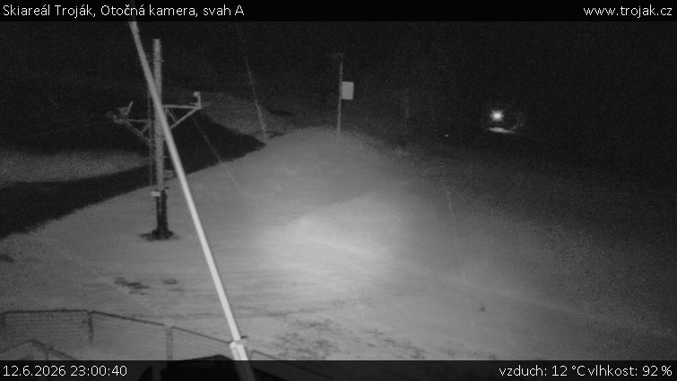 Skiareál Troják - Otočná kamera, svah A - 12.6.2026 v 23:00