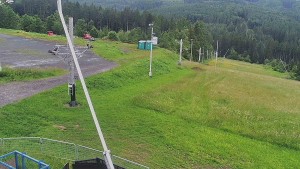 Skiareál Troják - Otočná kamera, svah A - 13.6.2026 v 09:00