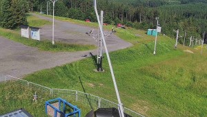 Skiareál Troják - Otočná kamera, svah A - 16.6.2026 v 08:30 Skiareál Troják - Otočná kamera, svah A - 16.6.2026 v 08:30