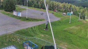 Skiareál Troják - Otočná kamera, svah A - 16.6.2026 v 10:30 Skiareál Troják - Otočná kamera, svah A - 16.6.2026 v 10:30