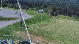 Ośrodek narciarski Troják - Obrotowa kamera, stok A - 24.6.2026 v 13:30 Ośrodek narciarski Troják - Obrotowa kamera, stok A - 24.6.2026 v 13:30