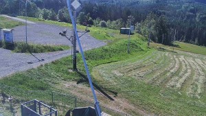 Ośrodek narciarski Troják - Obrotowa kamera, stok A - 24.6.2026 v 16:30 Ośrodek narciarski Troják - Obrotowa kamera, stok A - 24.6.2026 v 16:30
