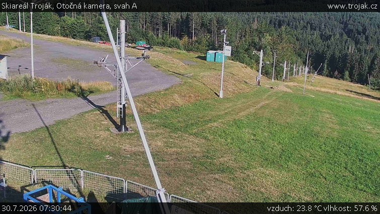 Skiareál Troják - Otočná kamera, svah A - 30.7.2026 v 07:30