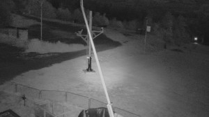Ośrodek narciarski Troják - Obrotowa kamera, stok A - 8.8.2026 v 04:30 Ośrodek narciarski Troják - Obrotowa kamera, stok A - 8.8.2026 v 04:30