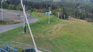 Skiareál Troják - Otočná kamera, svah A - 18.9.2026 v 12:30 Skiareál Troják - Otočná kamera, svah A - 18.9.2026 v 12:30
