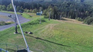 Skiareál Troják - Otočná kamera, svah A - 18.9.2026 v 15:30 Skiareál Troják - Otočná kamera, svah A - 18.9.2026 v 15:30